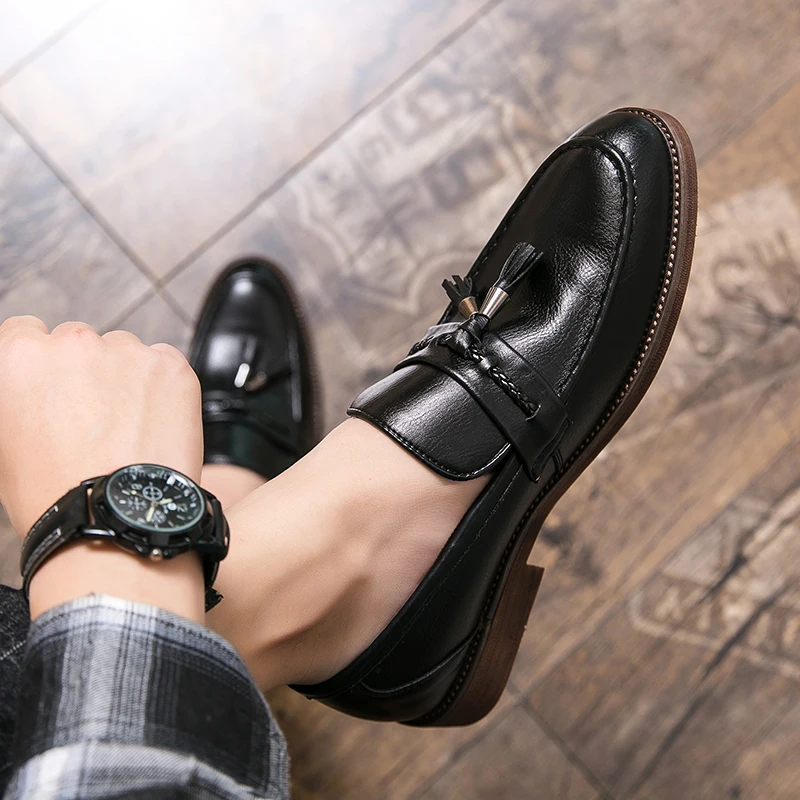 Nahkamokkasiinit Tytöille