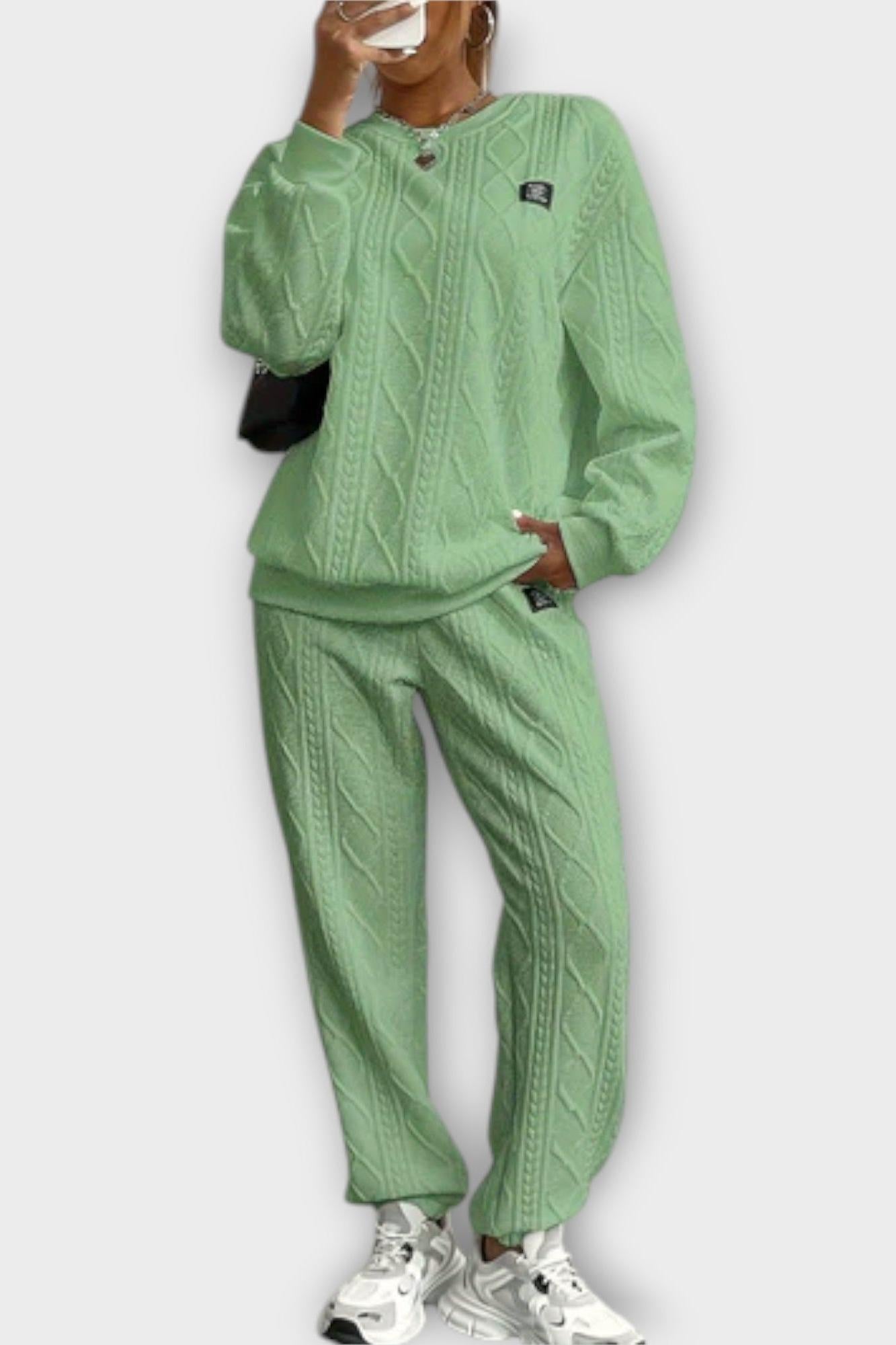 Saga | Pitkähihaisten Setti