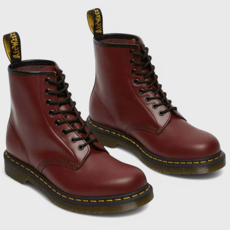 Sara | Korkeat saappaat