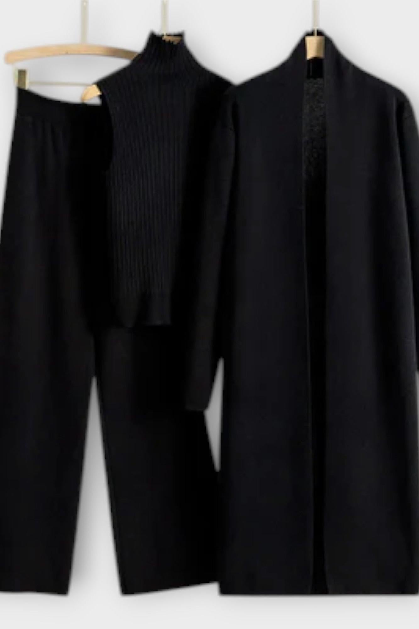 Stine | Ribattu Neuleyhdistelmä