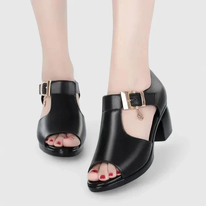 Gitte | Tyylikkäät Sandalit