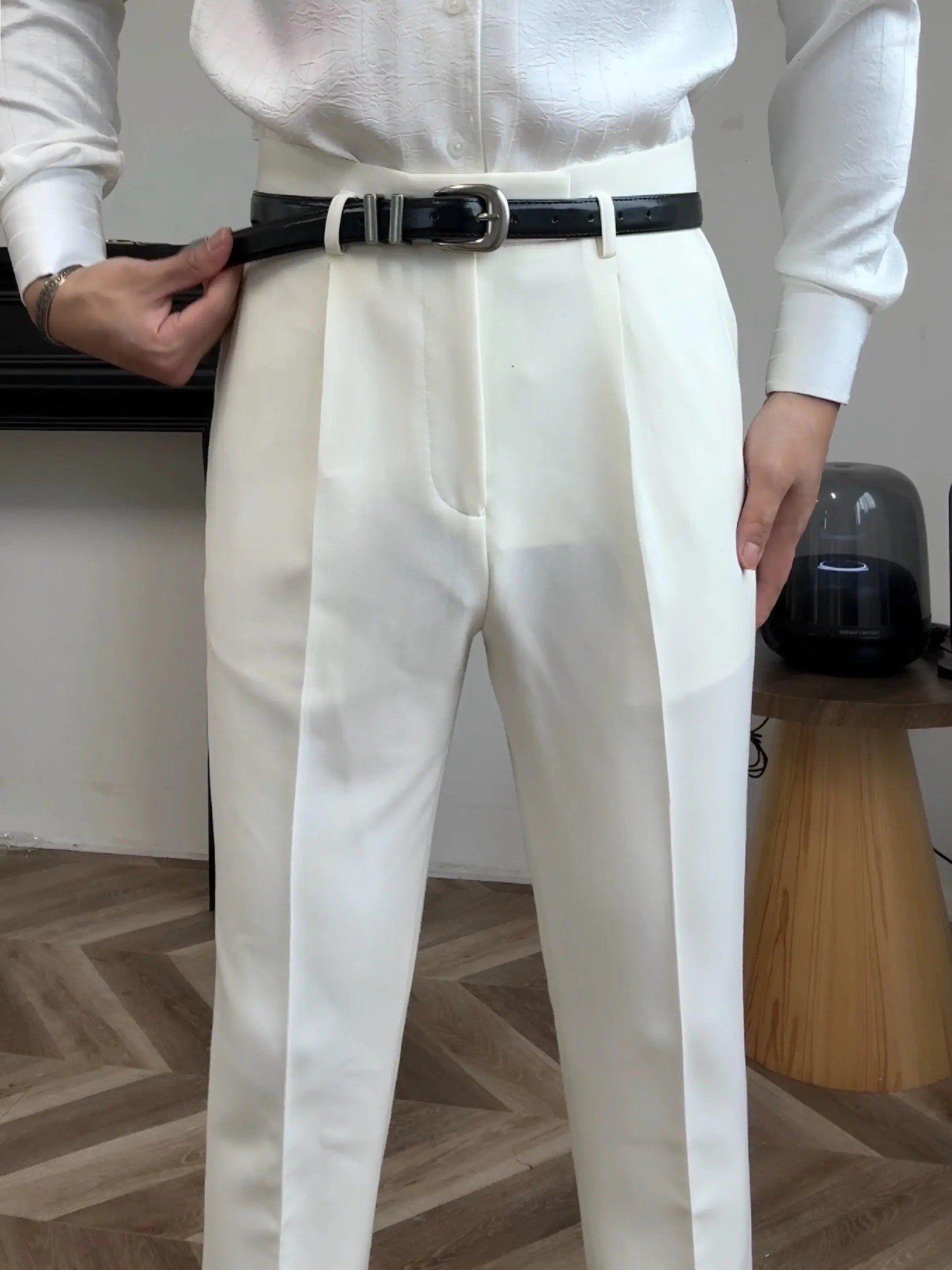 Patrick™ | Hollywood-housut vyöllä