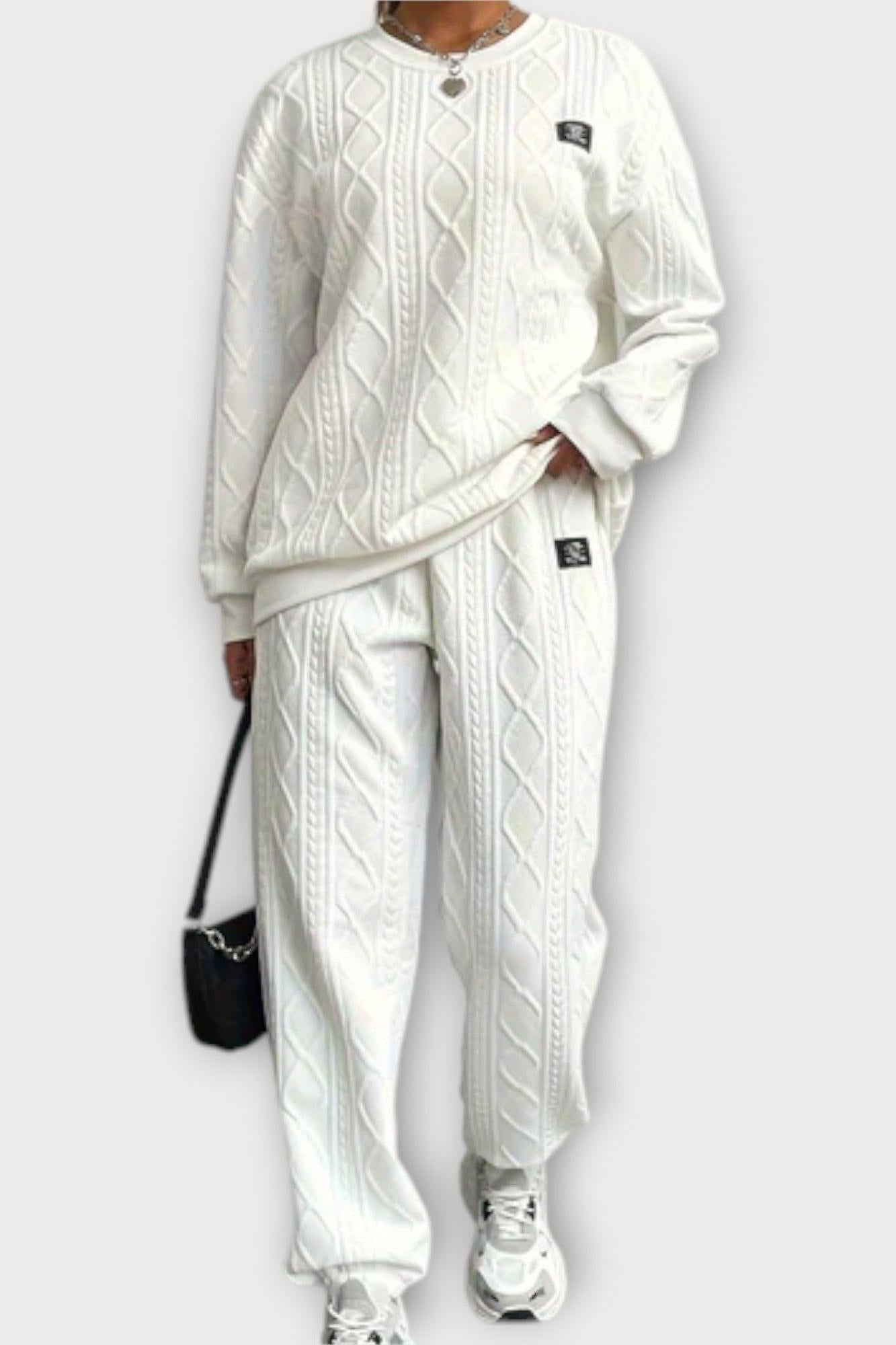 Saga | Pitkähihaisten Setti